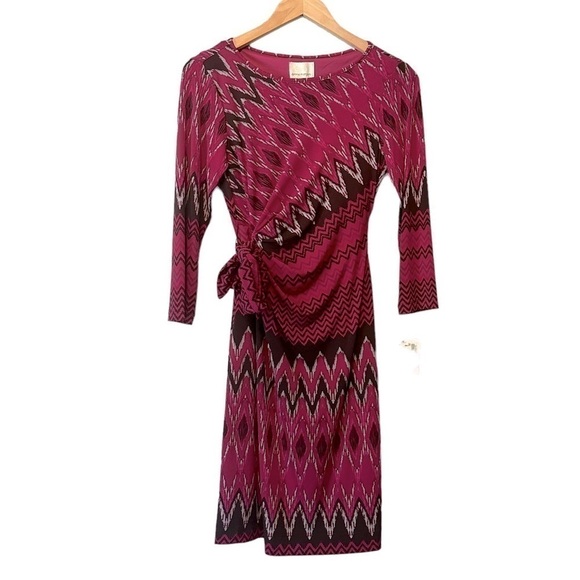 DONNA MORGAN NWT Faux Wrap Patterned Midi Dress Size 4 - Picture 2 of 14